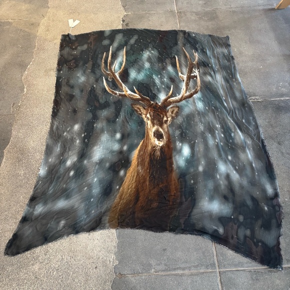813 Ottotredici Deer in Snow Scarf - Picture 1 of 1